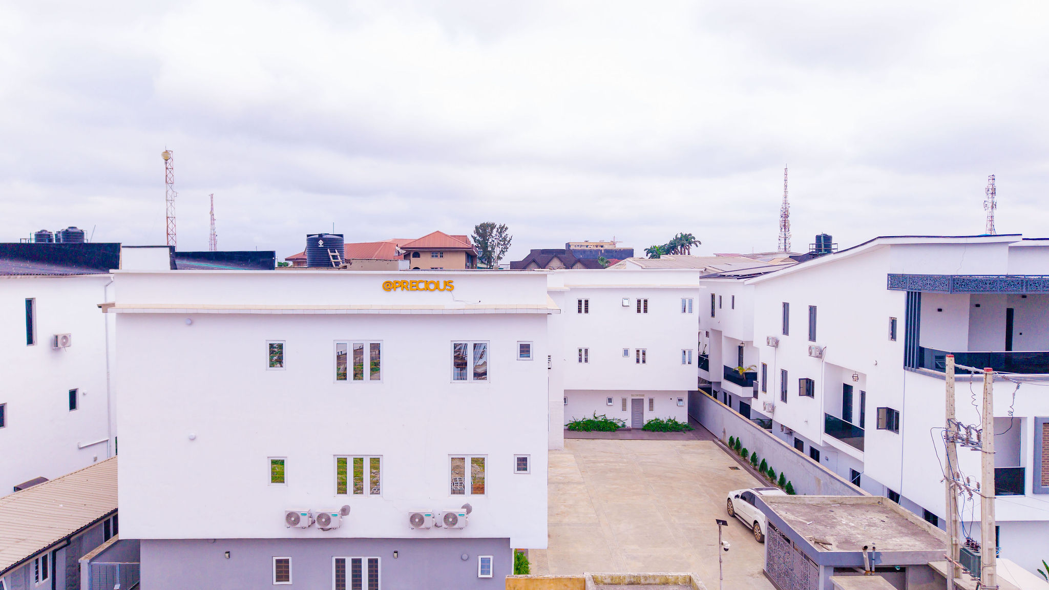 Precious Apartments exterior